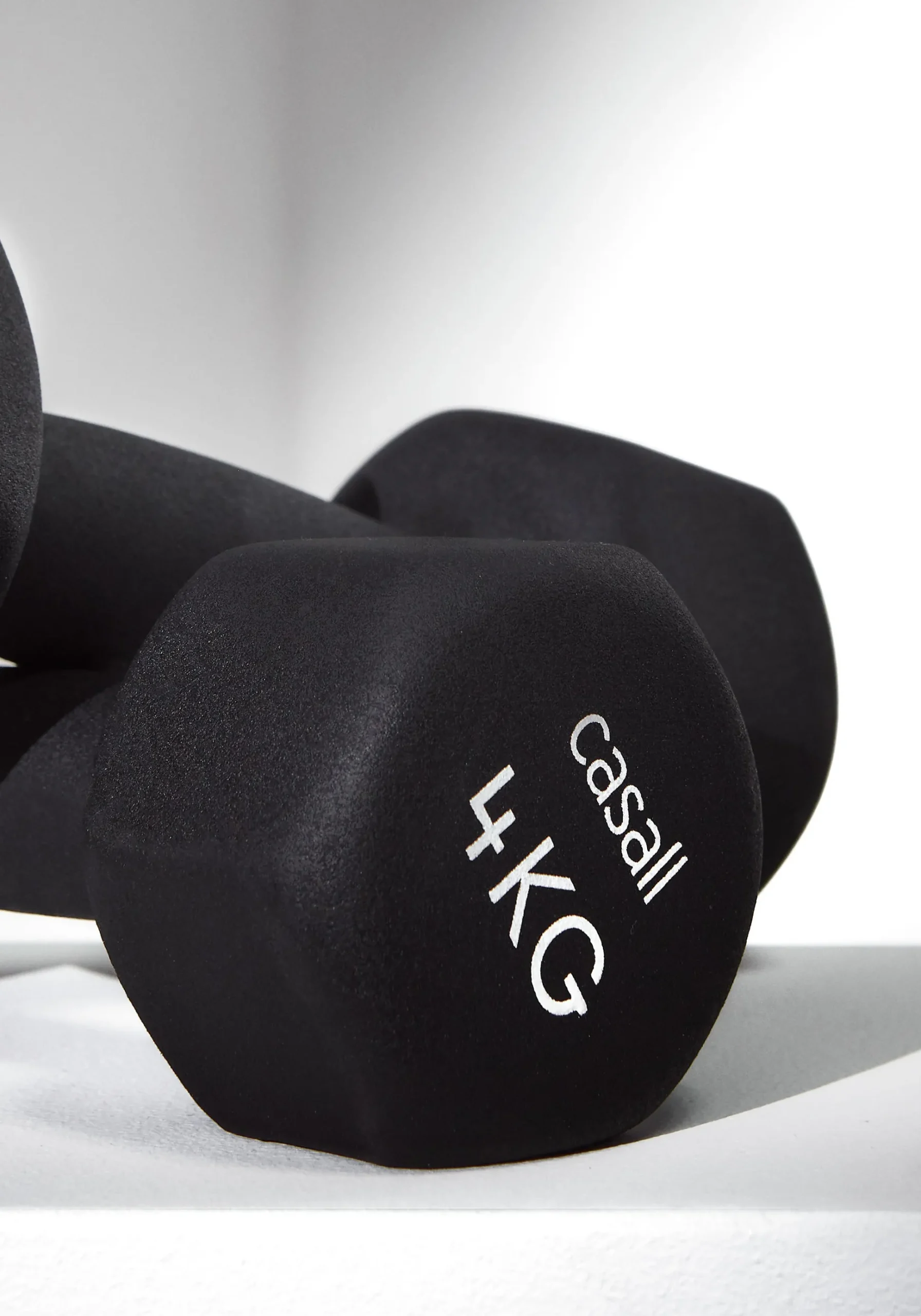 Classic Dumbbell 4kg - Black/white