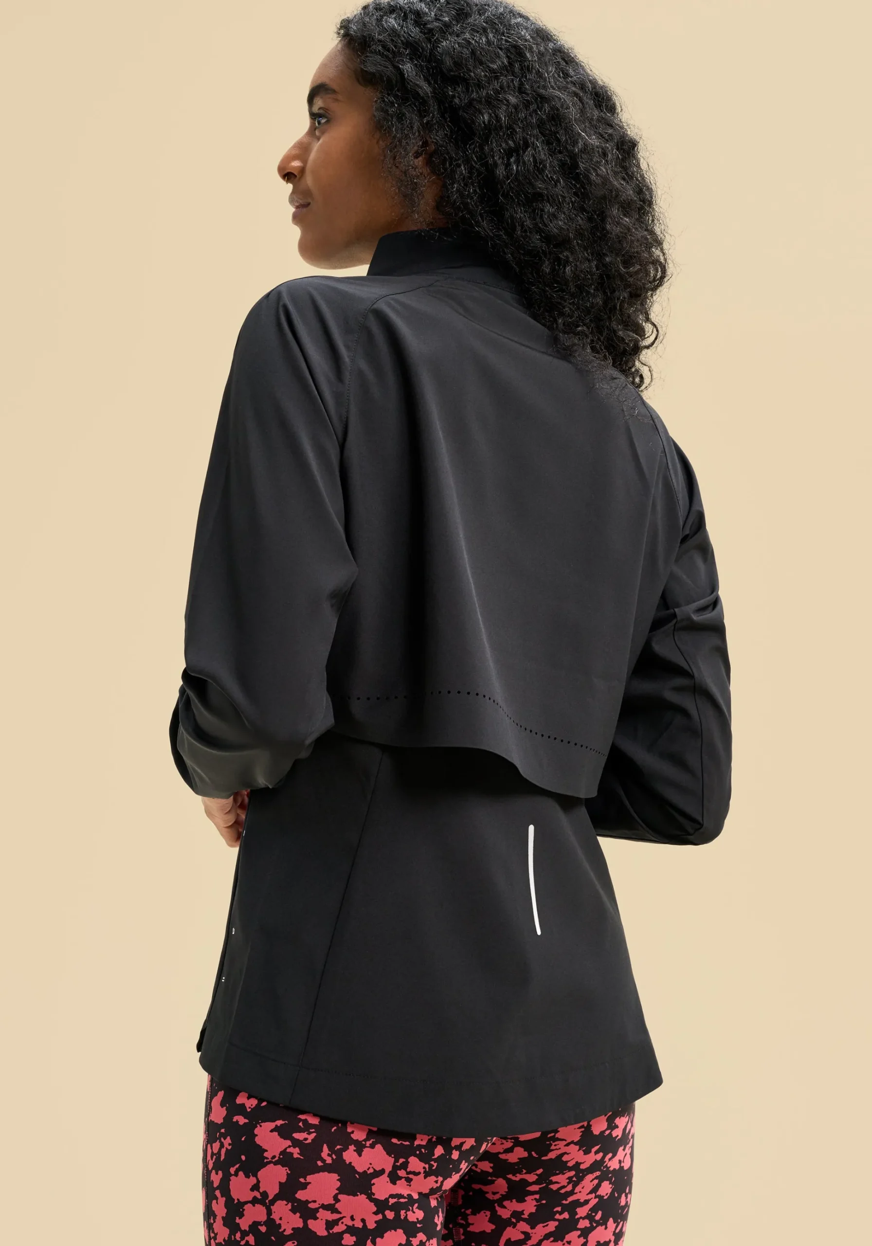 Dynamic Windbreaker Jacket - Black
