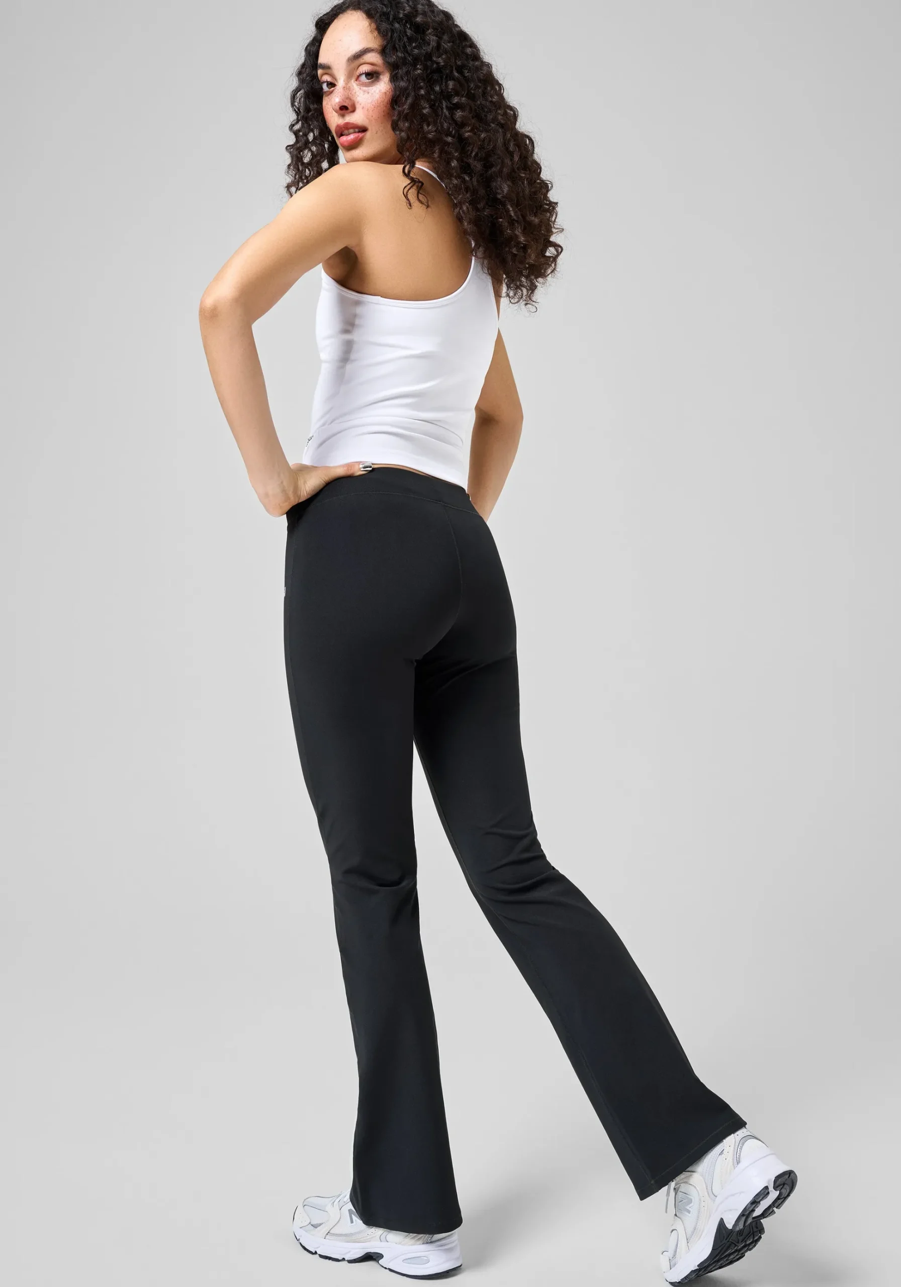 Flare Low Waist Pant - Black