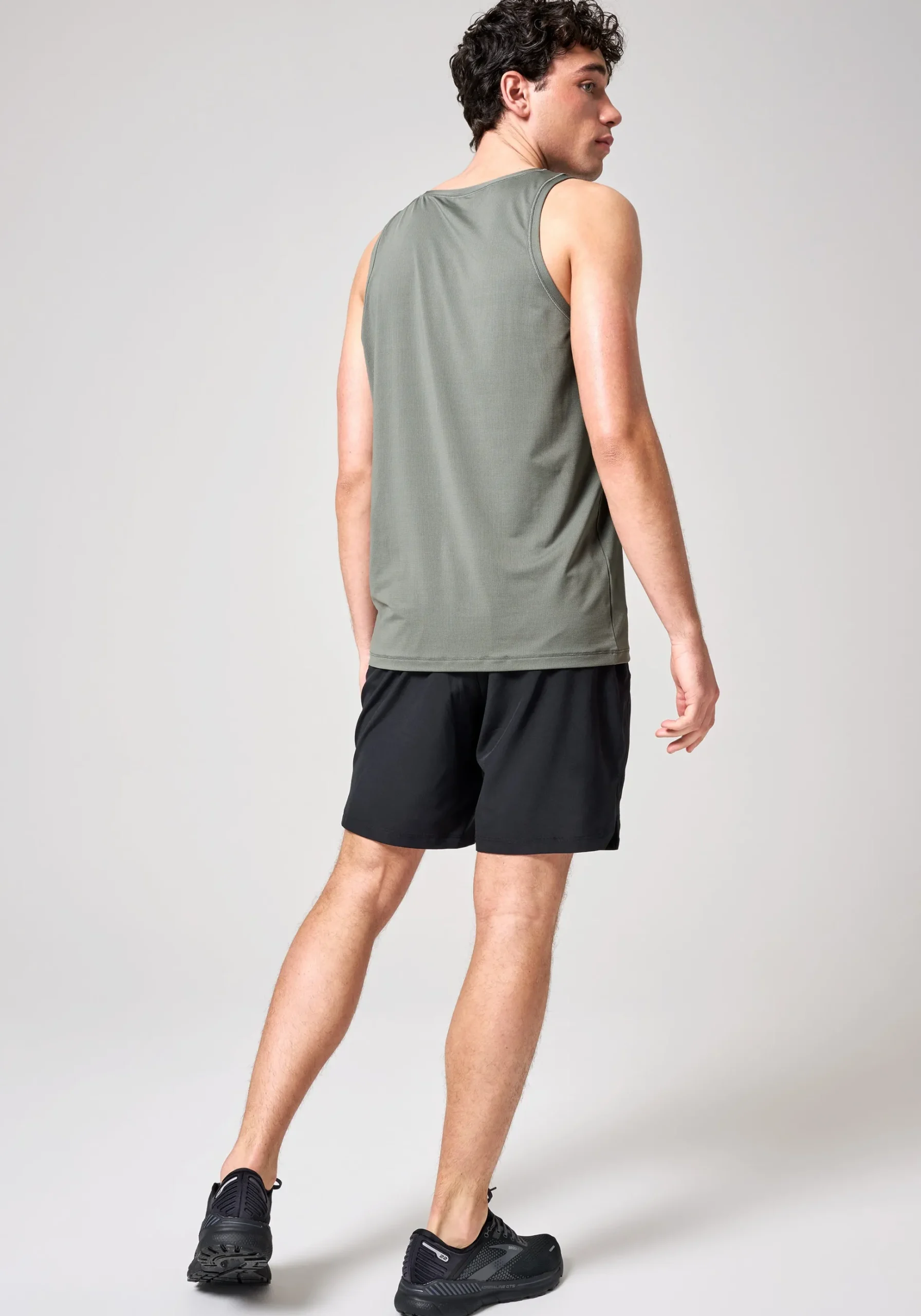 M Essentials Training Shorts - Black